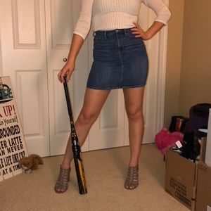 denim skirt with pockets